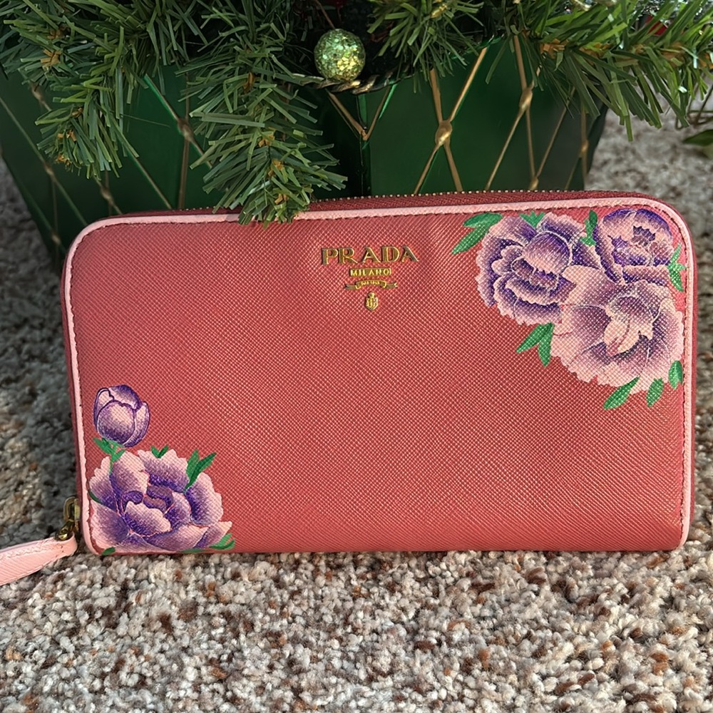 Prada zippy wallet (CUSTOM PAINTED)